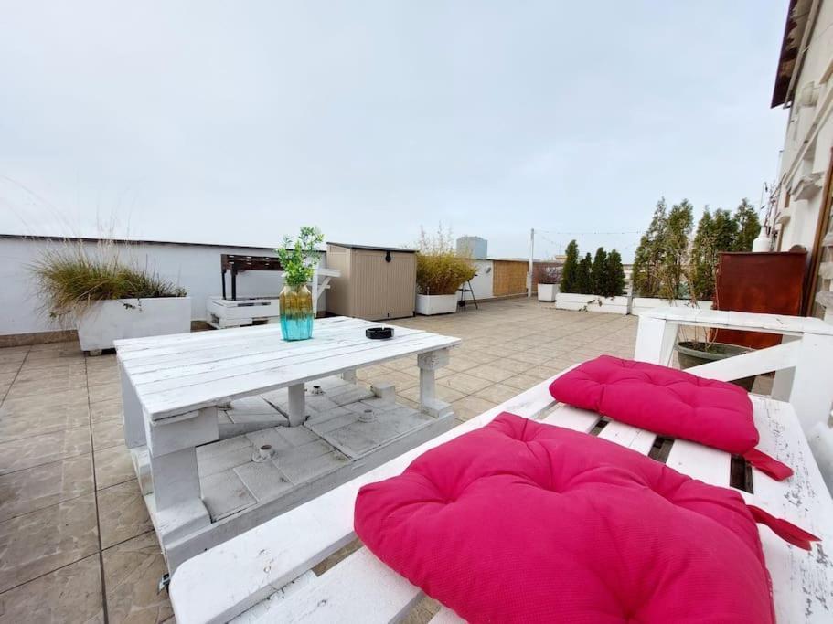 Sweet Dreams Suites Panoramic Studio Zodiac Dorobanti Bukares Bagian luar foto